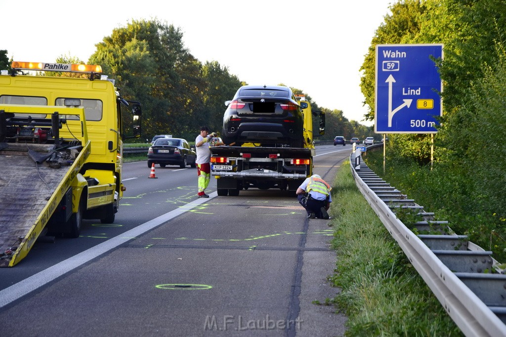 Schwerer VU Person von PKW erfasst A 59 Rich Koeln Hoehe AS Porz Lind P54.JPG - Miklos Laubert